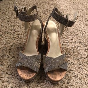 Two tone colored wedges!